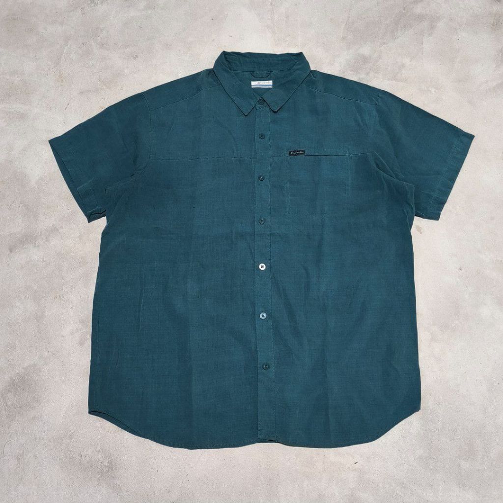 Kemeja tangan pendek pria outdoor hiking gunung Columbia hijau