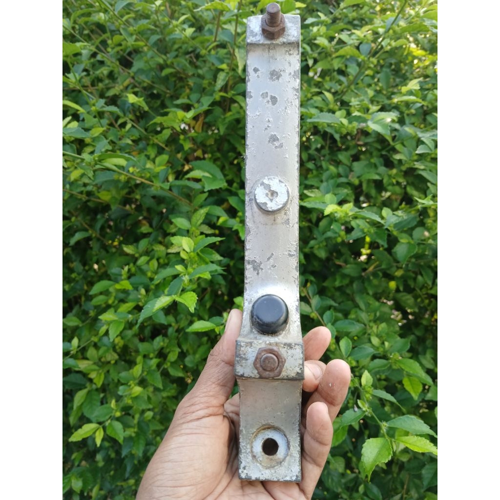 tiang ban serep vespa super vespa ps
