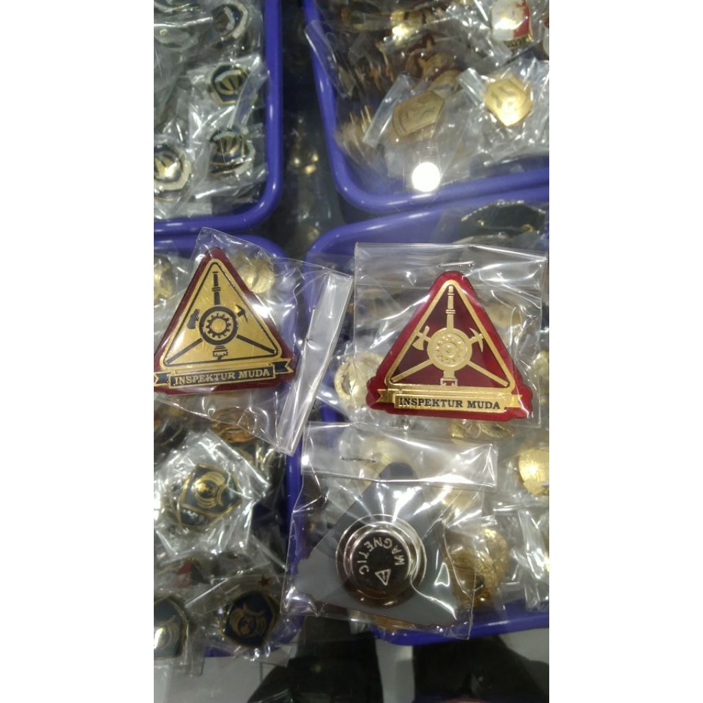 pin Kuningan Jakarta, pin kuningan inspektur muda