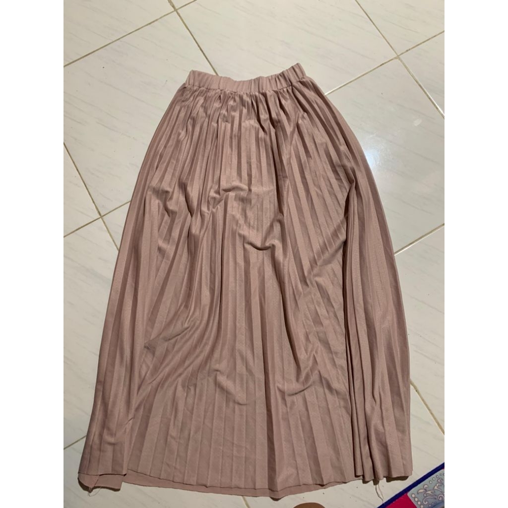 PL rok plisket warna peach/milo