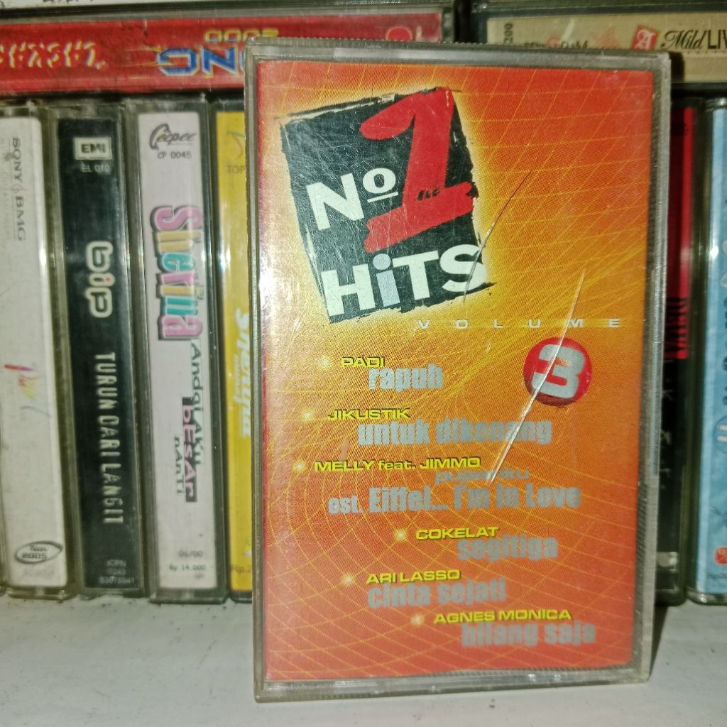 Kaset Pita No 1 hits