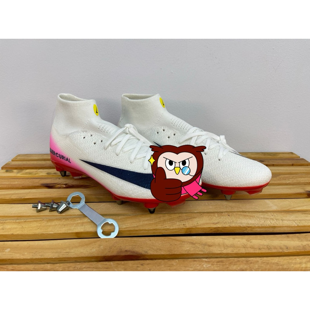 Sepatu  bola pul besi superfly 10