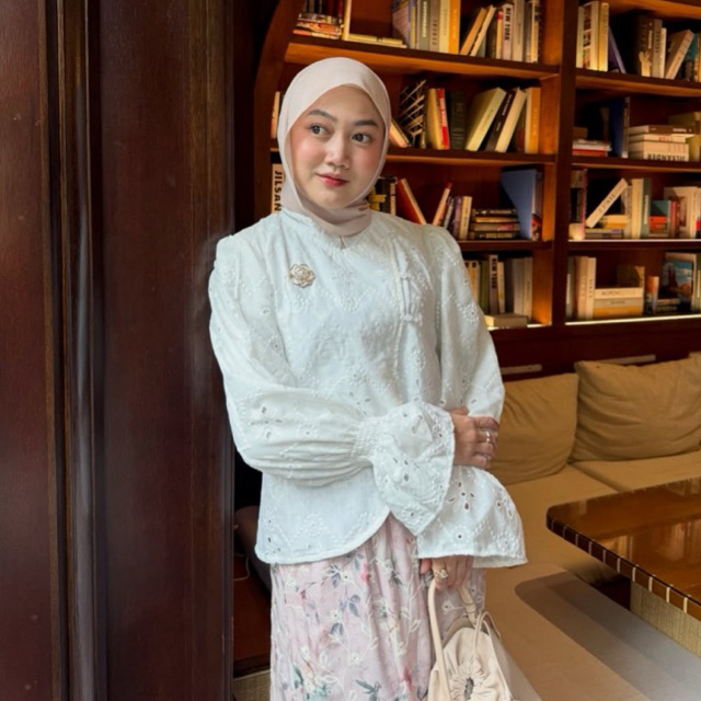 Zuribasic - Kebaya Janggan/ Atasan katun bordir/ Kebaya Katun bolong/ One Set