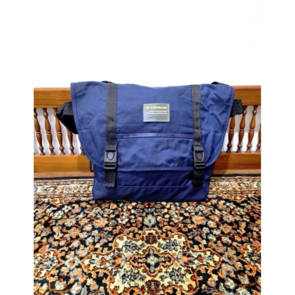 Tas selempang airwalk