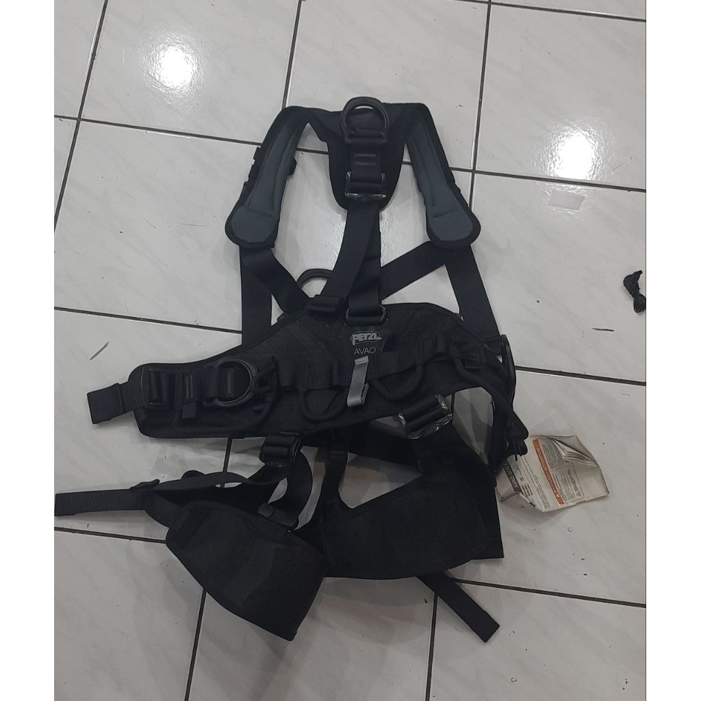 fullbody harness petzl avao european series