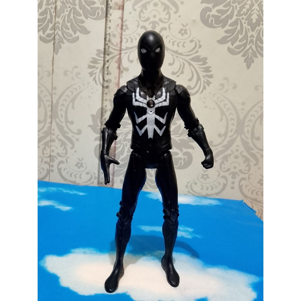 action figure agent venom