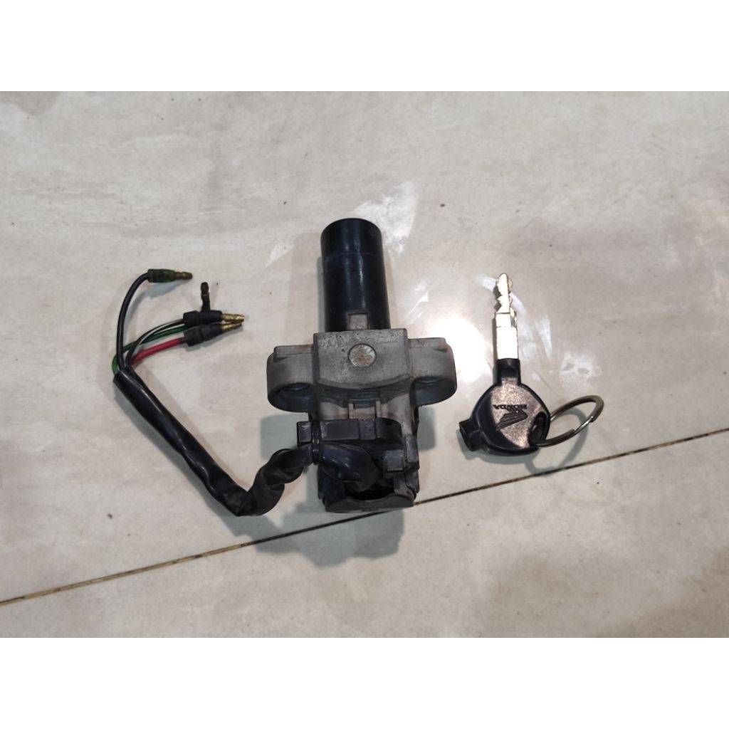 kunci kontak Honda Tiger Revo tirev original copotan