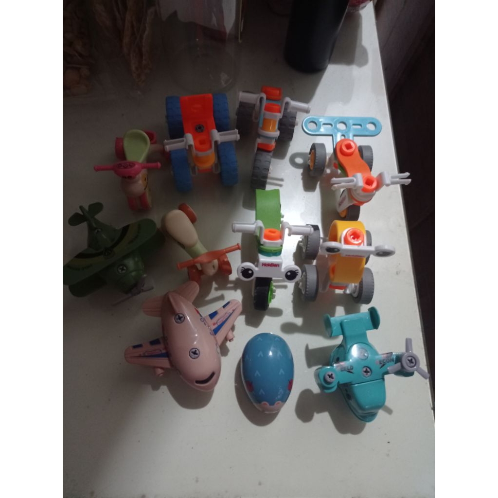 Mainan Rakit HokBen Wingstop Yoshinoya