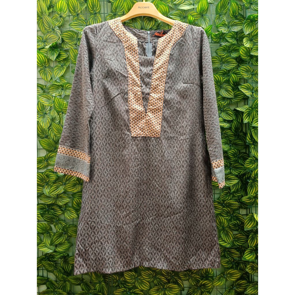 mididress batik adikusuma