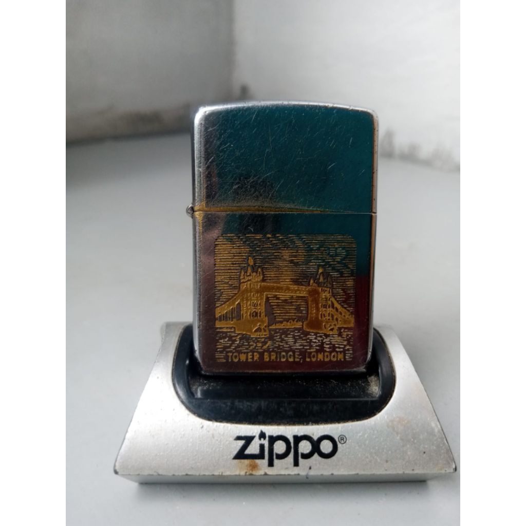 original Zippo tower brige London dua denting Romawi 1990