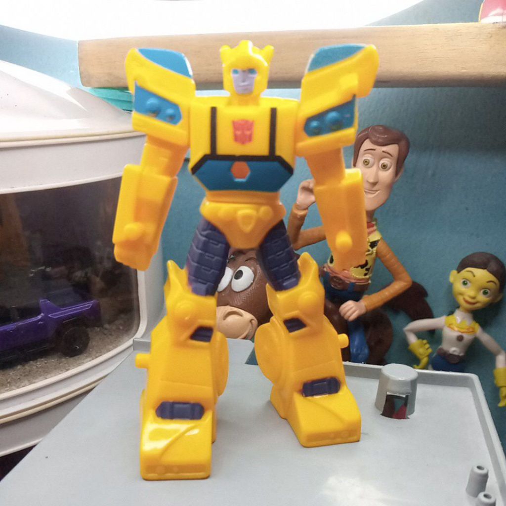 TOYS BUMBLEBEE HASBRO MCD