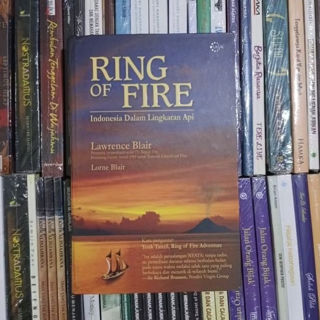 Ring Of Fire Indonesia Dalam Lingkaran Api By Lawrence Blair & Lorne Blaire ORIGINAL