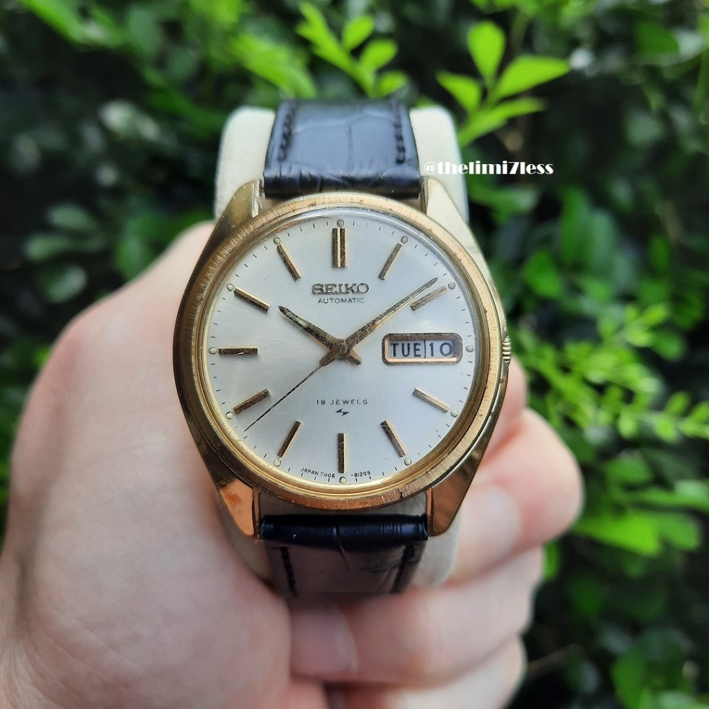Jam tangan Seiko SGP day date automatic 19 jewels made in japan ref 7006 - 8040