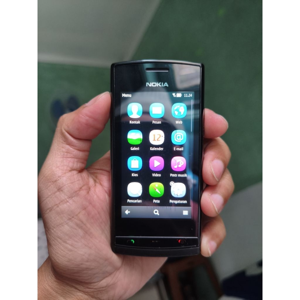 Nokia 500 Symbian Belle black, jarang ada