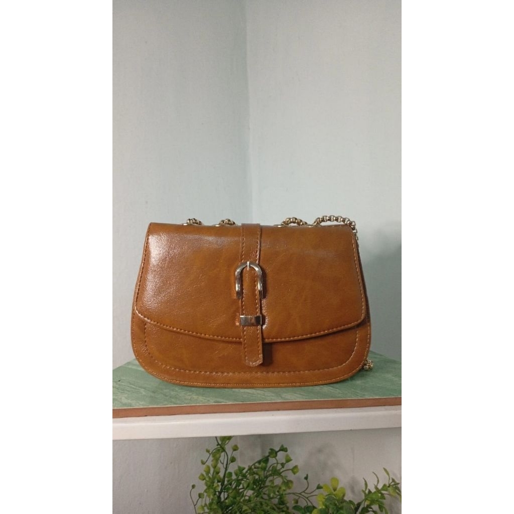 Tas selempang wanita aesthetic