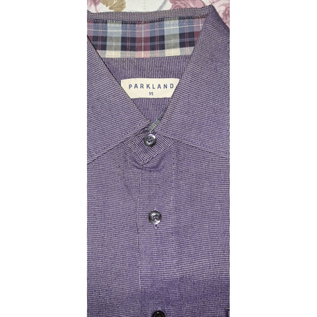 Kemeja branded PARKLAND Bahan katun textur