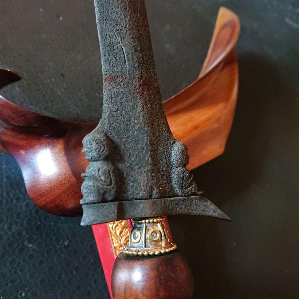 Koleksi Artefak Budaya Duwung Lurus Dhapur Omyangjimbe - Warangka Ladrang Solo Kayu Cendana Wangi Wa