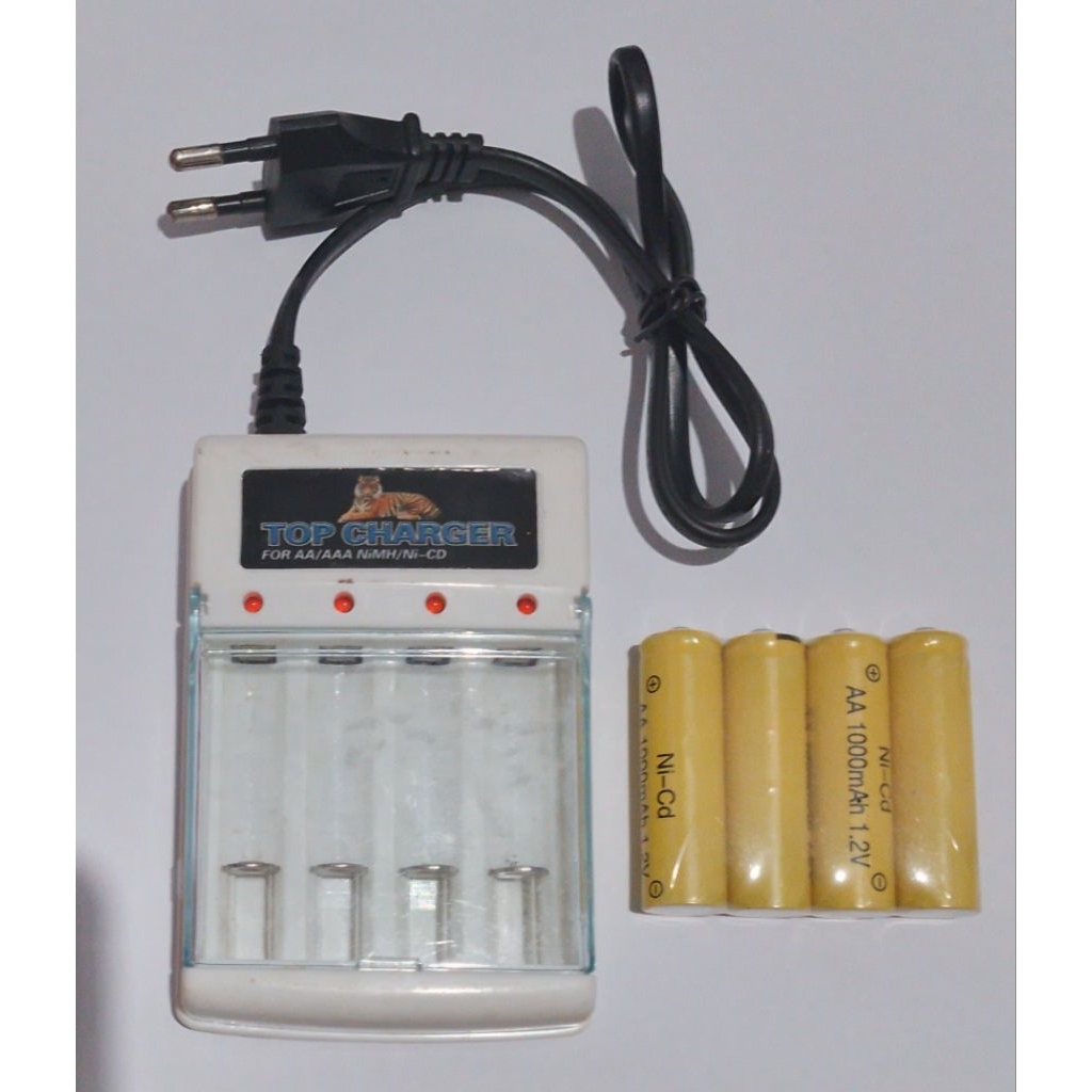Charger Baterai 4 slot for AA/AAA (Top Charger) Bonus Baterai 4pcs