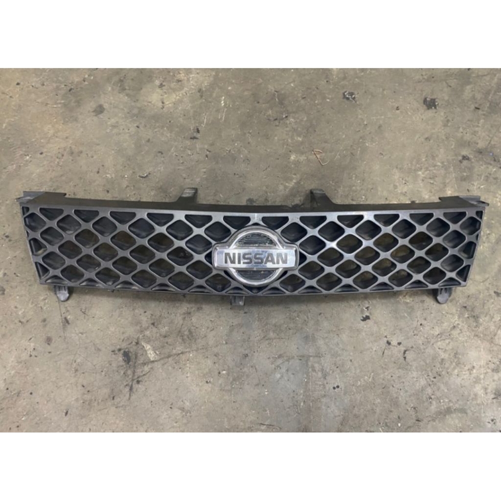 grill nissan x-trail t30 2001-2005