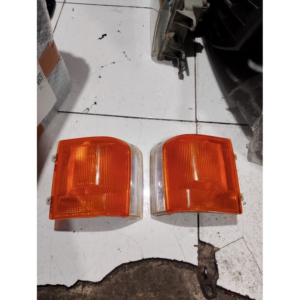 lampu sein samping kijang super Original copotan