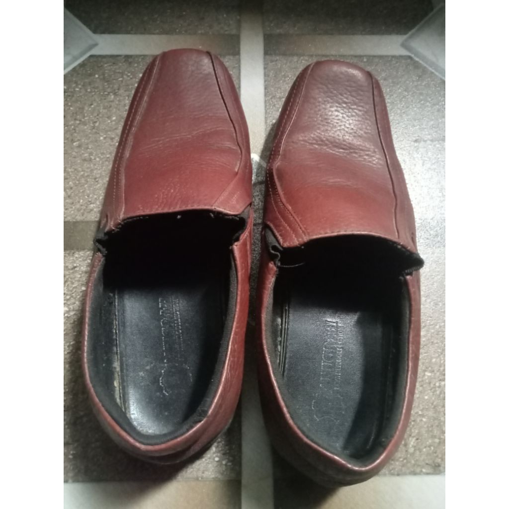 sepatu slip on pria kulit sintetis-coklat maroon