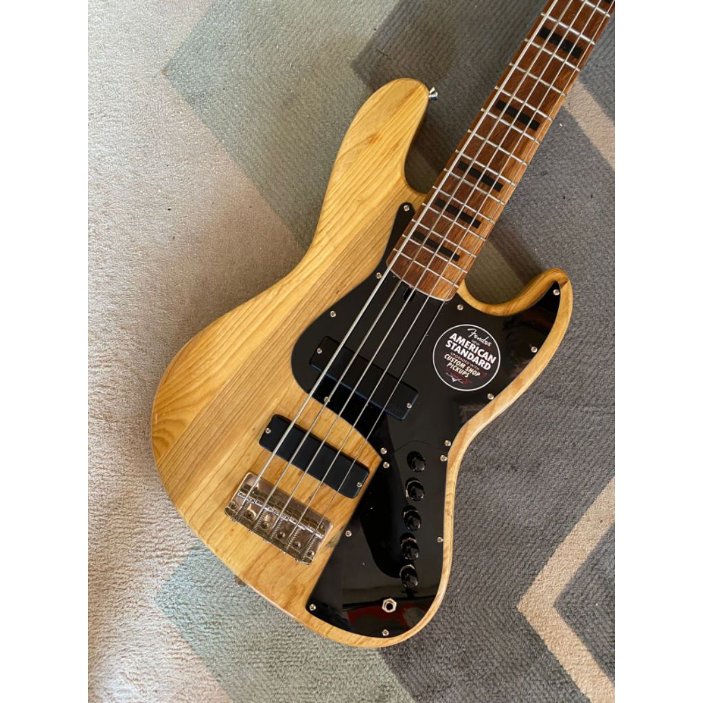 Bass 5string model Jazz bass pickup bartolini natural preamp aktive