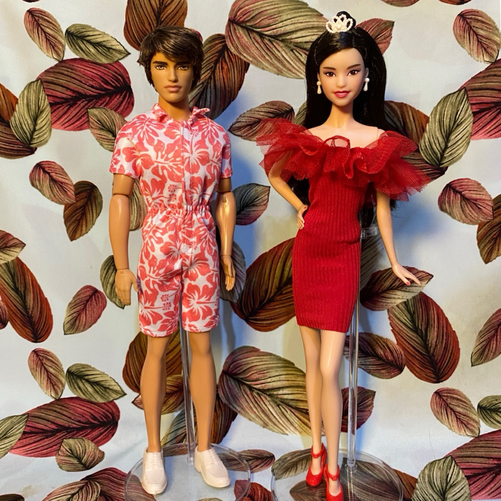 Standing Stand Barbie Ken Chelsea