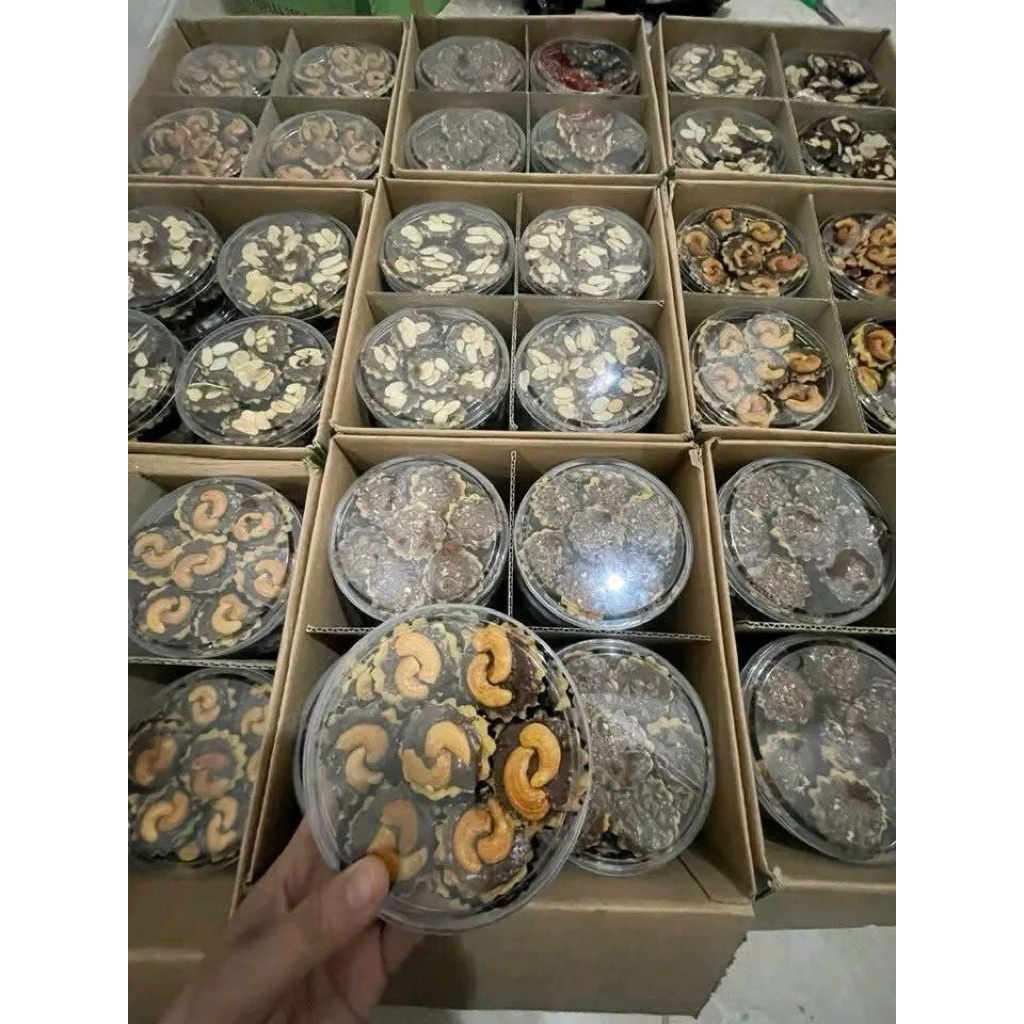 pie crunchy kue kering kue lebaran hampers