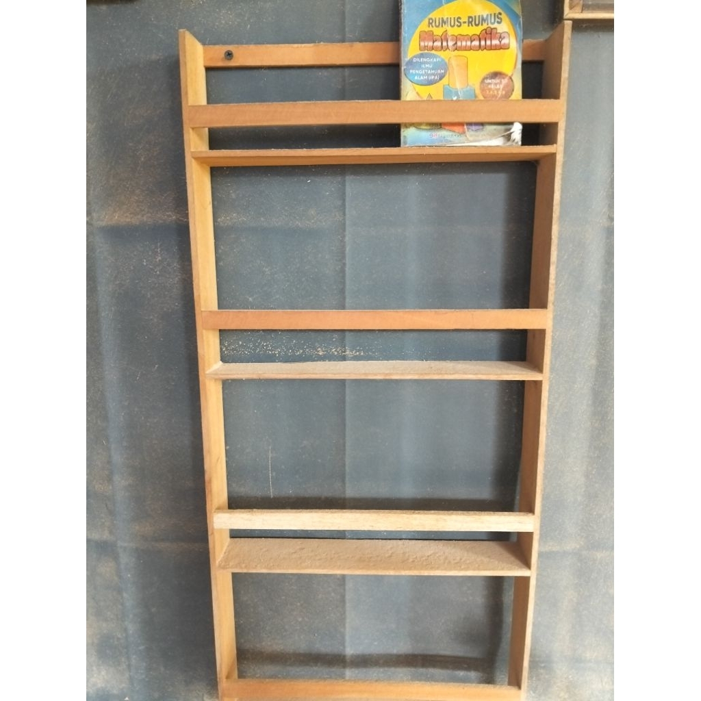 rak buku minimalis modern