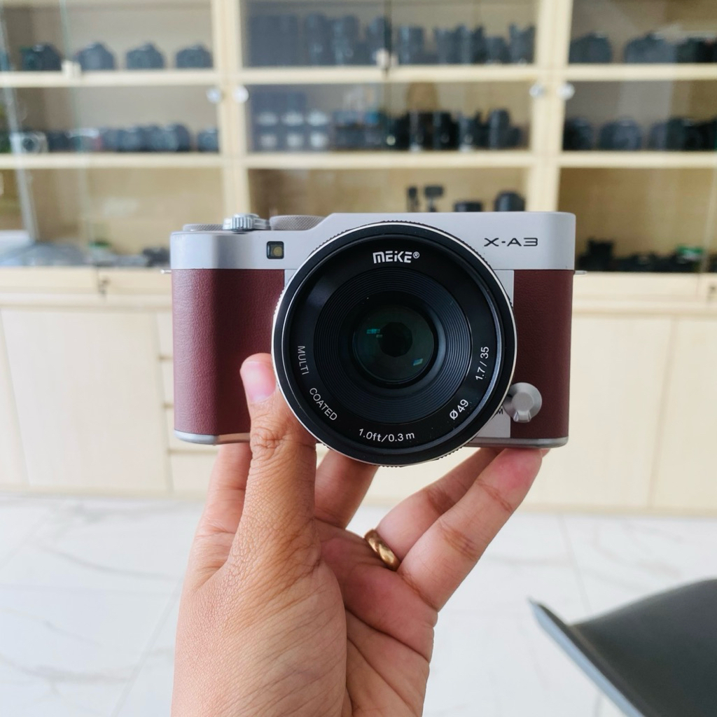KAMERA FUJIFILM XA3 LENSA FIX MANUALAN