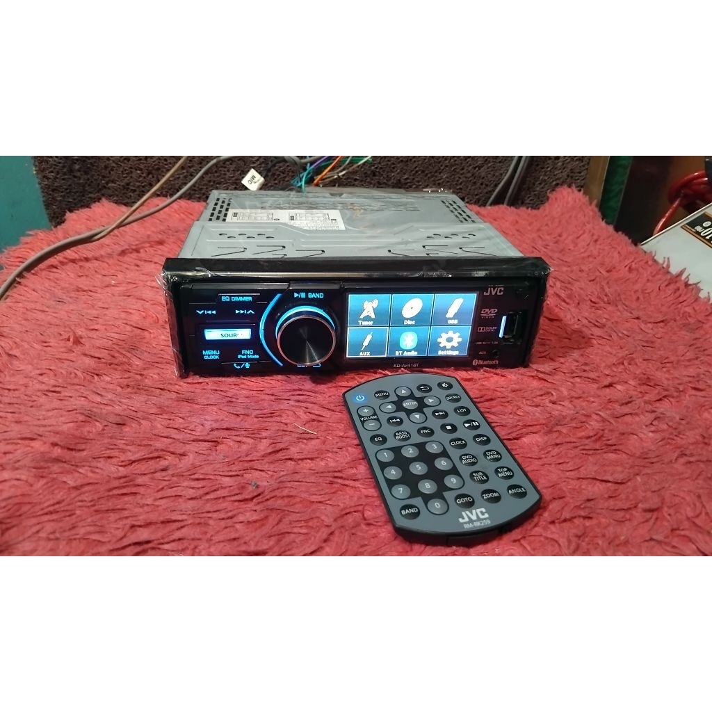head unit singgeldis jvc layar  KD-AV-41BT uda bisa blutoot