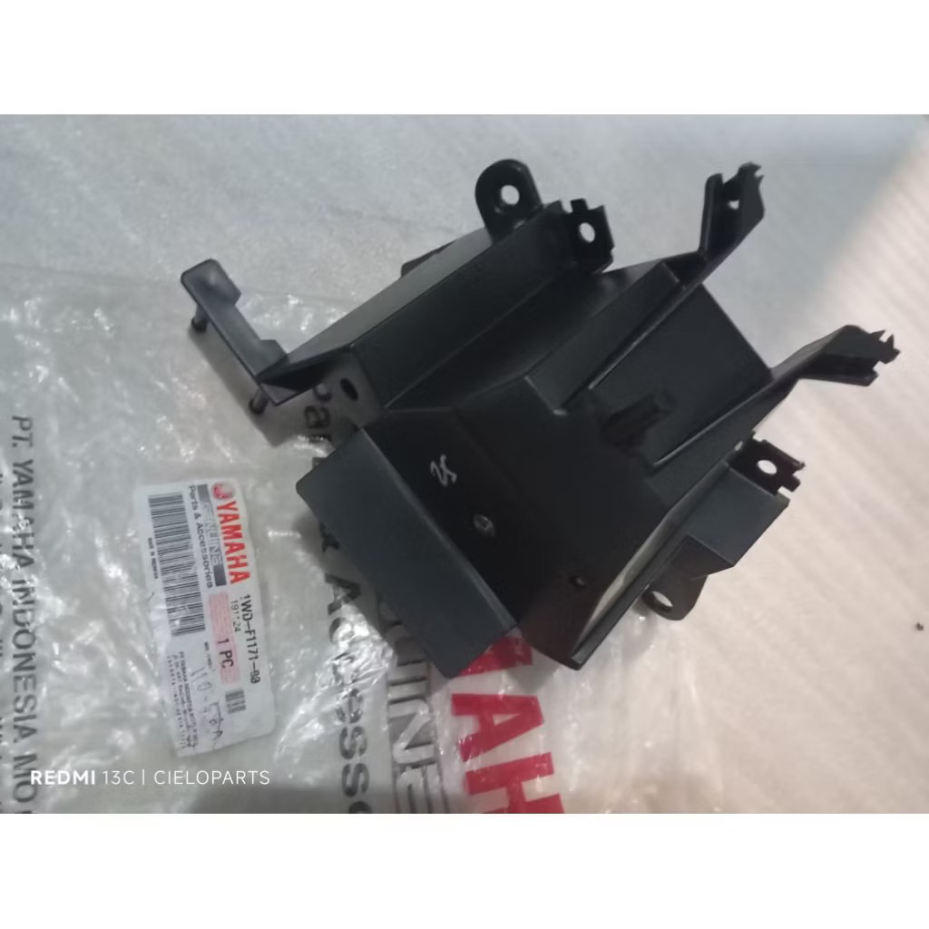 BOX BAGASI R25 KODE 1WD-F1171-00 100%ORIGINAL YGP