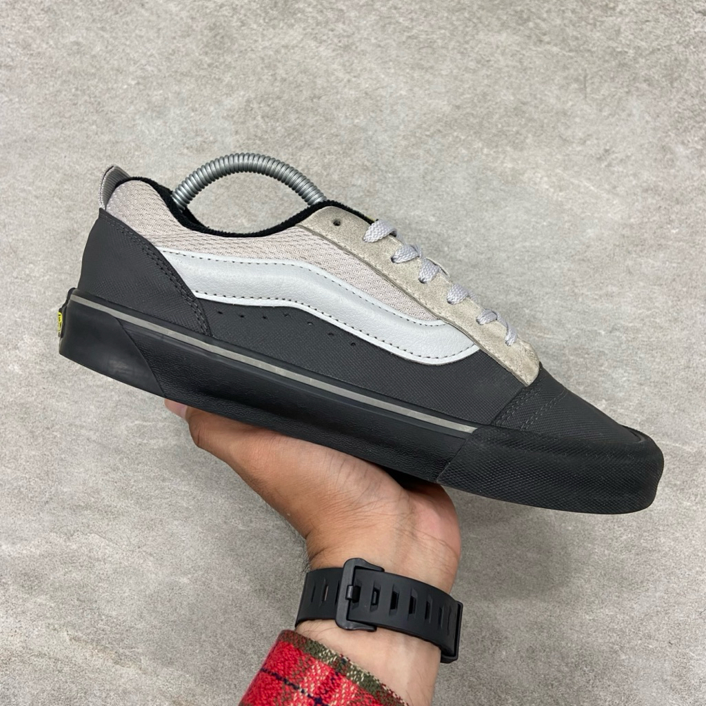 [Size 43] Vans Vault Knu Skool VLT Retro Skate Drizzle Black Dark Grey (VN000CRPKAQ) Second Original