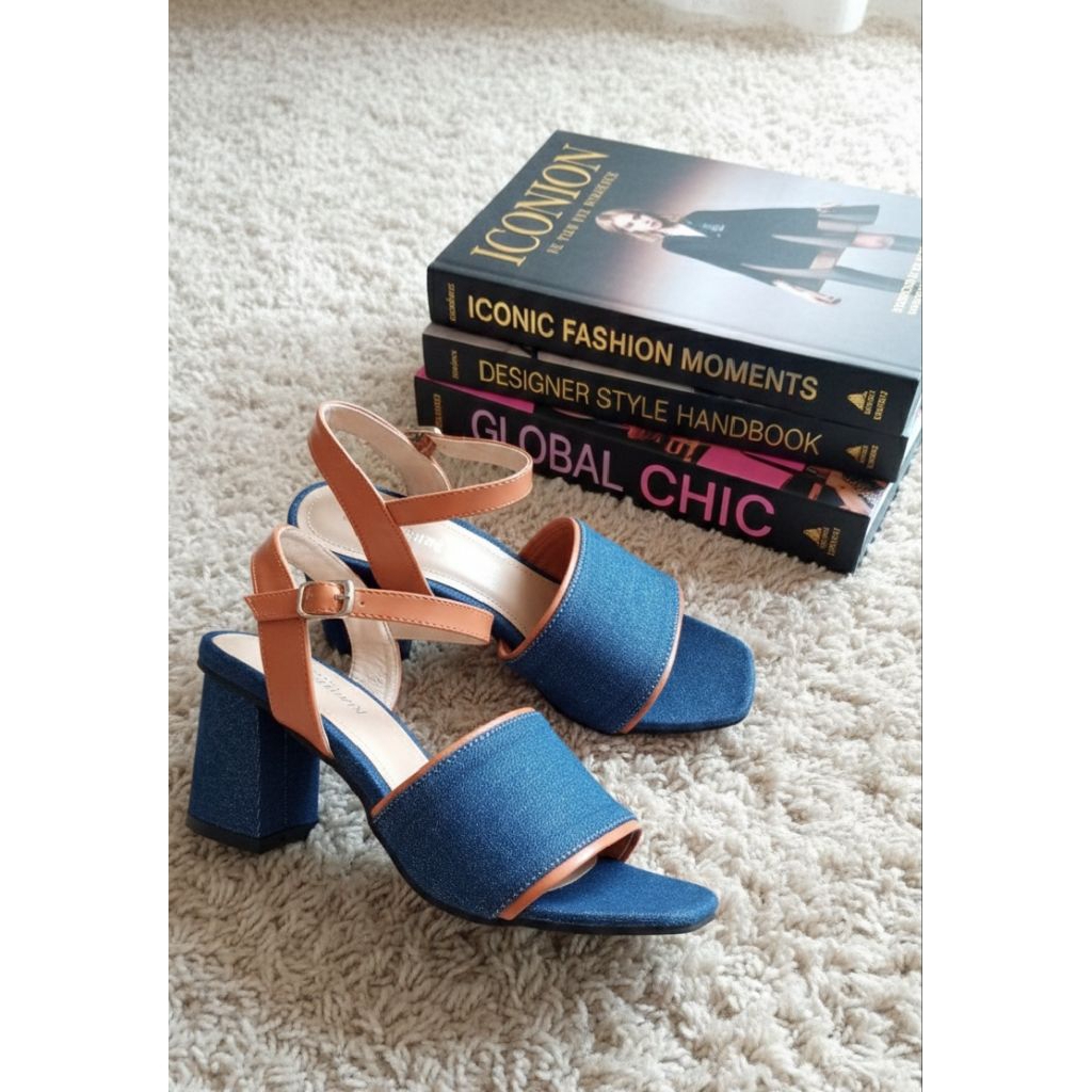 Jeani Heels. Sandal sepatu heels Jeans wanita