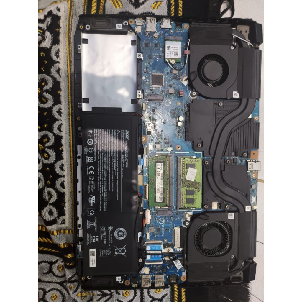 Laptop matot ACER NITRO