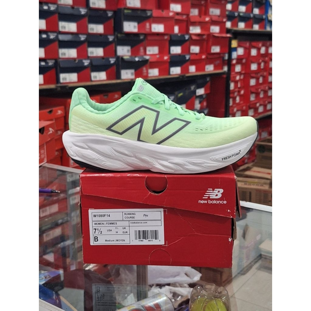 SEPATU RUNNING New balance 1080