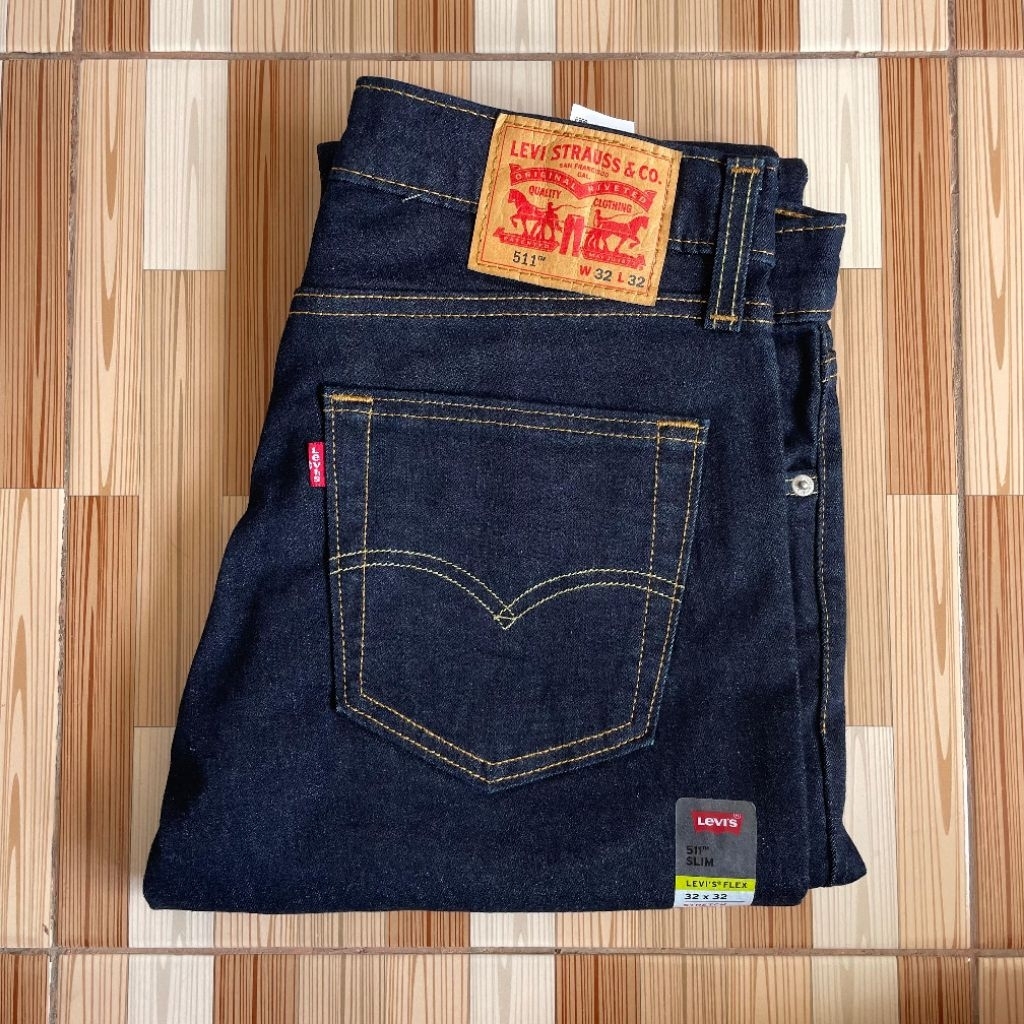 LEVIS 511 / 32x32 SLIM FIT BLACK GARMENT