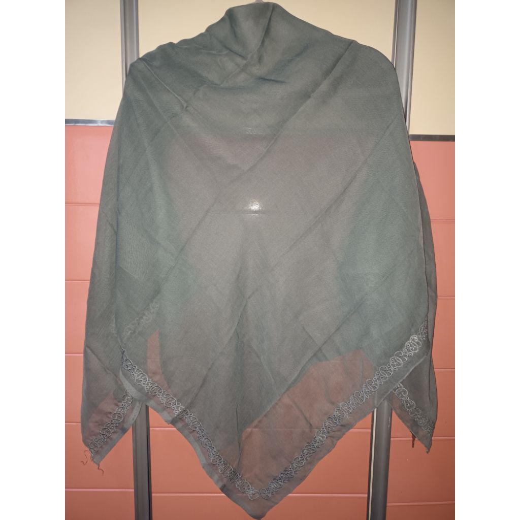 PL Hijab segi empat renda