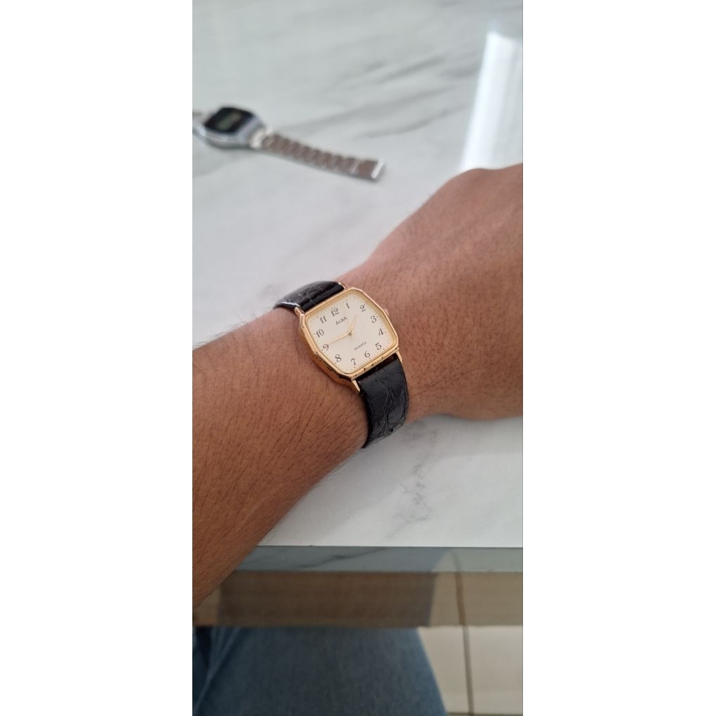 jam tangan tank watch Alba