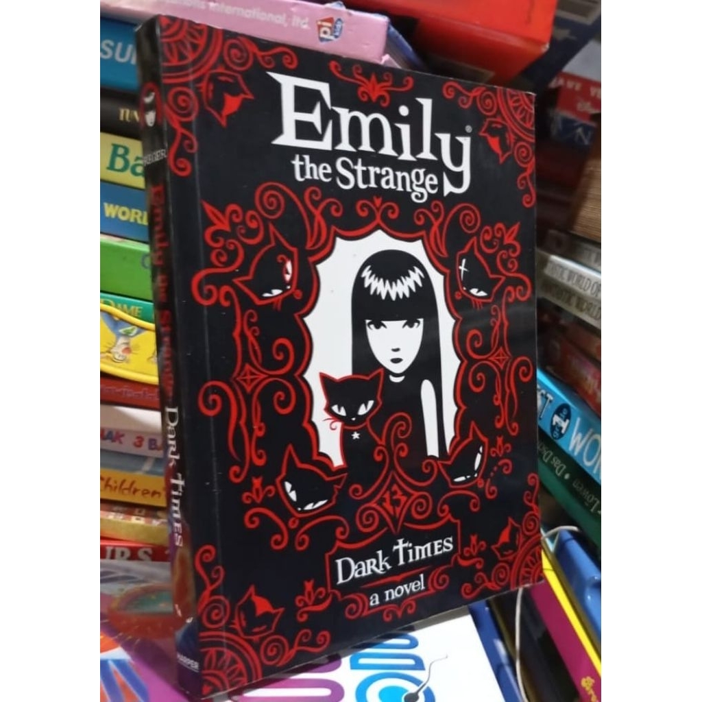 (Ori) Emily the Strange