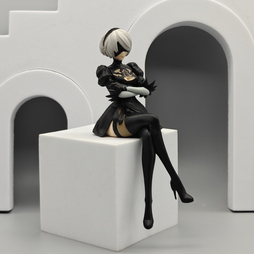 Action Figure Nier Automata 2B Duduk
