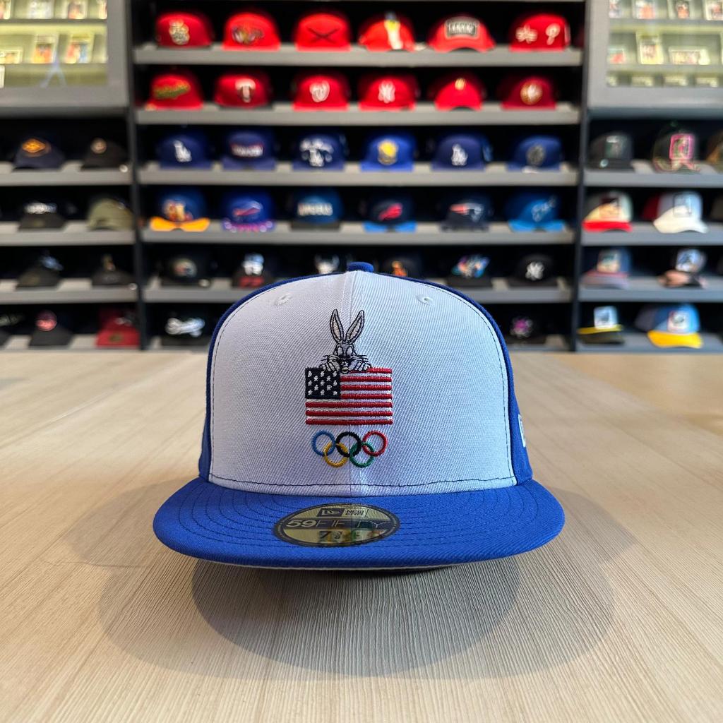 Topi New Era x Bugs Bunny Looney Tunes Team USA Flag Collab White Blue 59FIFTY Fitted Hat Original