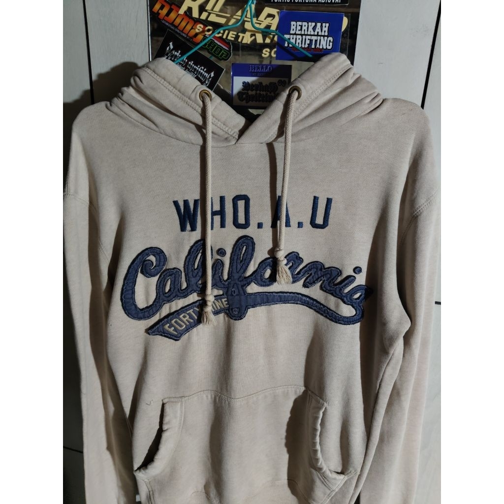 HOODIE : WHOAU