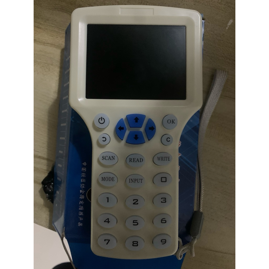 Alat Duplikator RFID