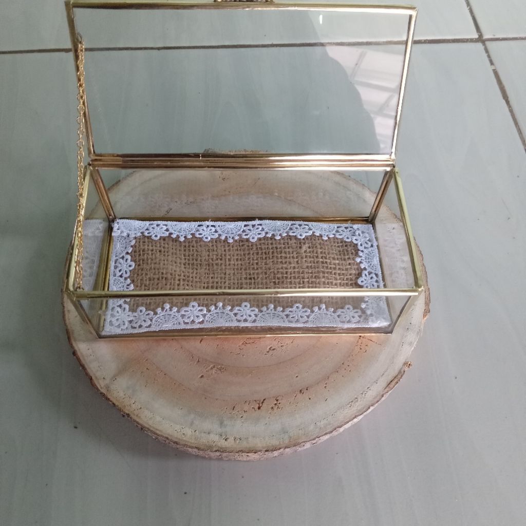 kotak uang seserahan