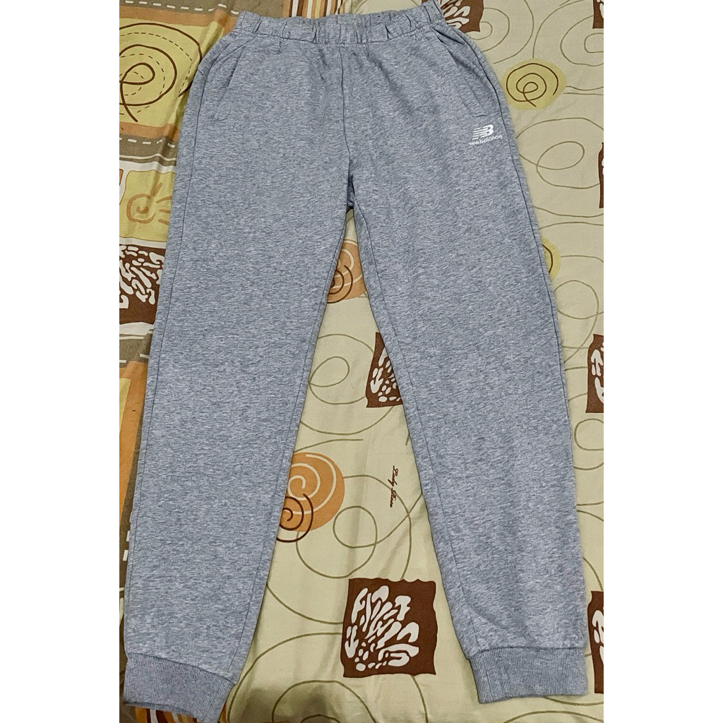 celana joger new balance original