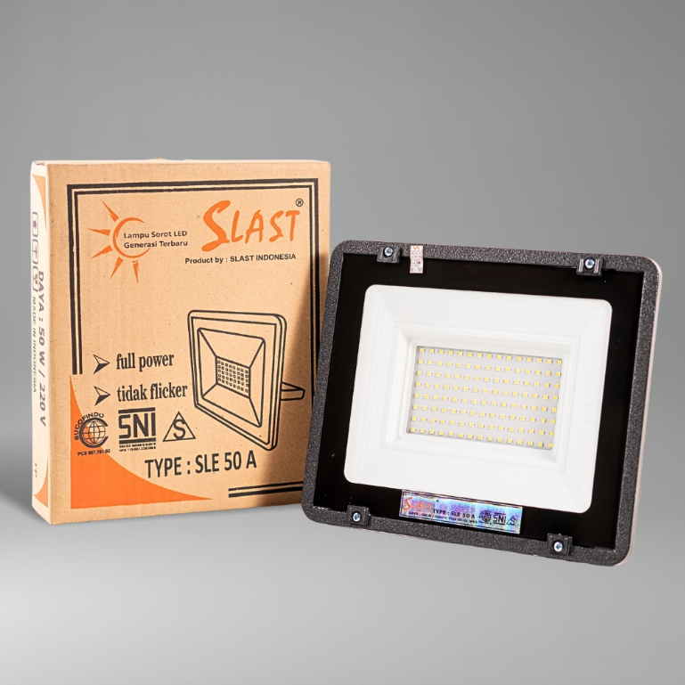 [READY] Lampu Sorot LED 50 Watt SLE 50 A SLAST No Flicker Sinar Putih 50W GARANSI 1 TAHUN