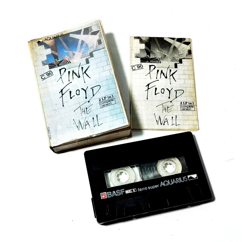 kaset pita pink floyd the wall