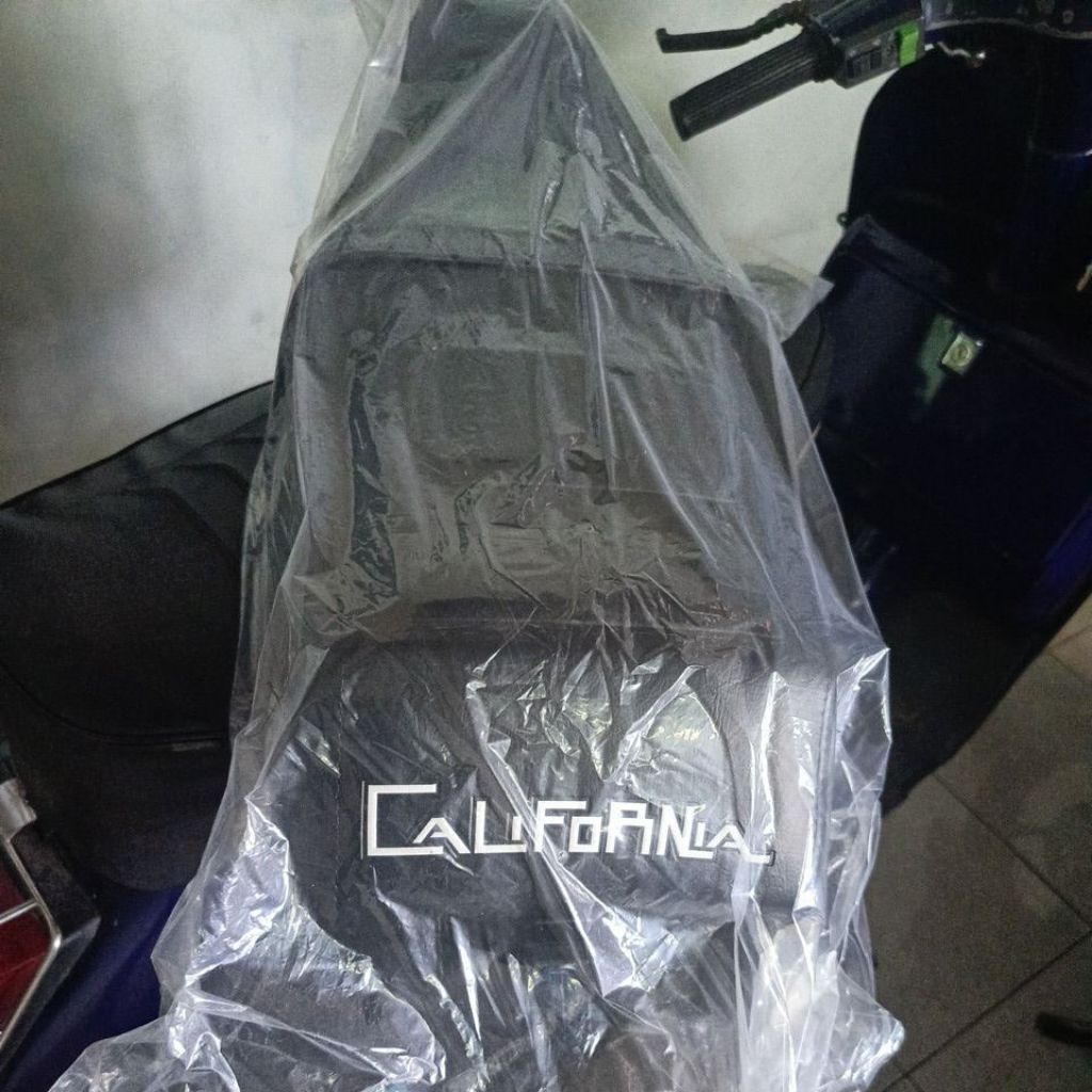 jok Vespa MG PX Exlusive+kunci model California