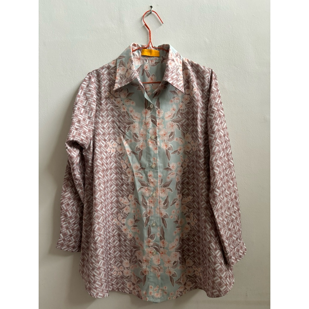 (PRELOVED) Nada Puspita Viola Basic Shirt Choco S